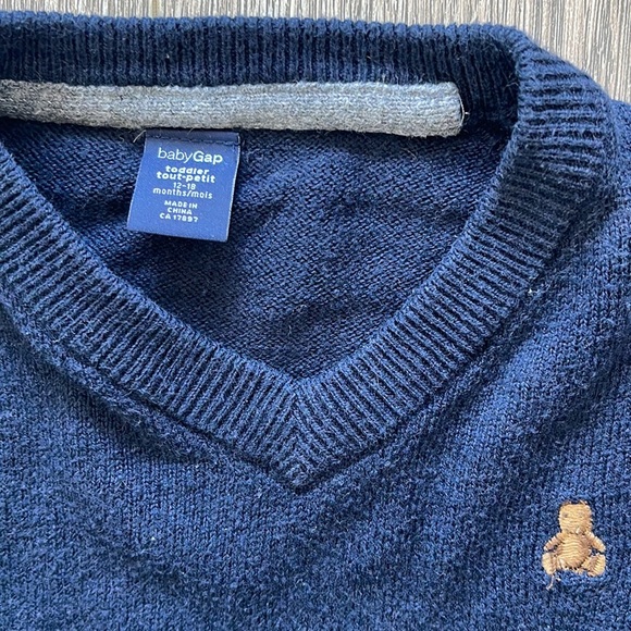 Baby Gap navy sweater 12-18 months - Picture 2 of 2